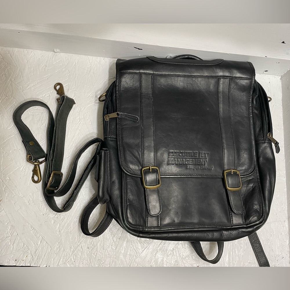 Clava Leather Upright Porthole Briefcase Backpack Black Work Travel Business